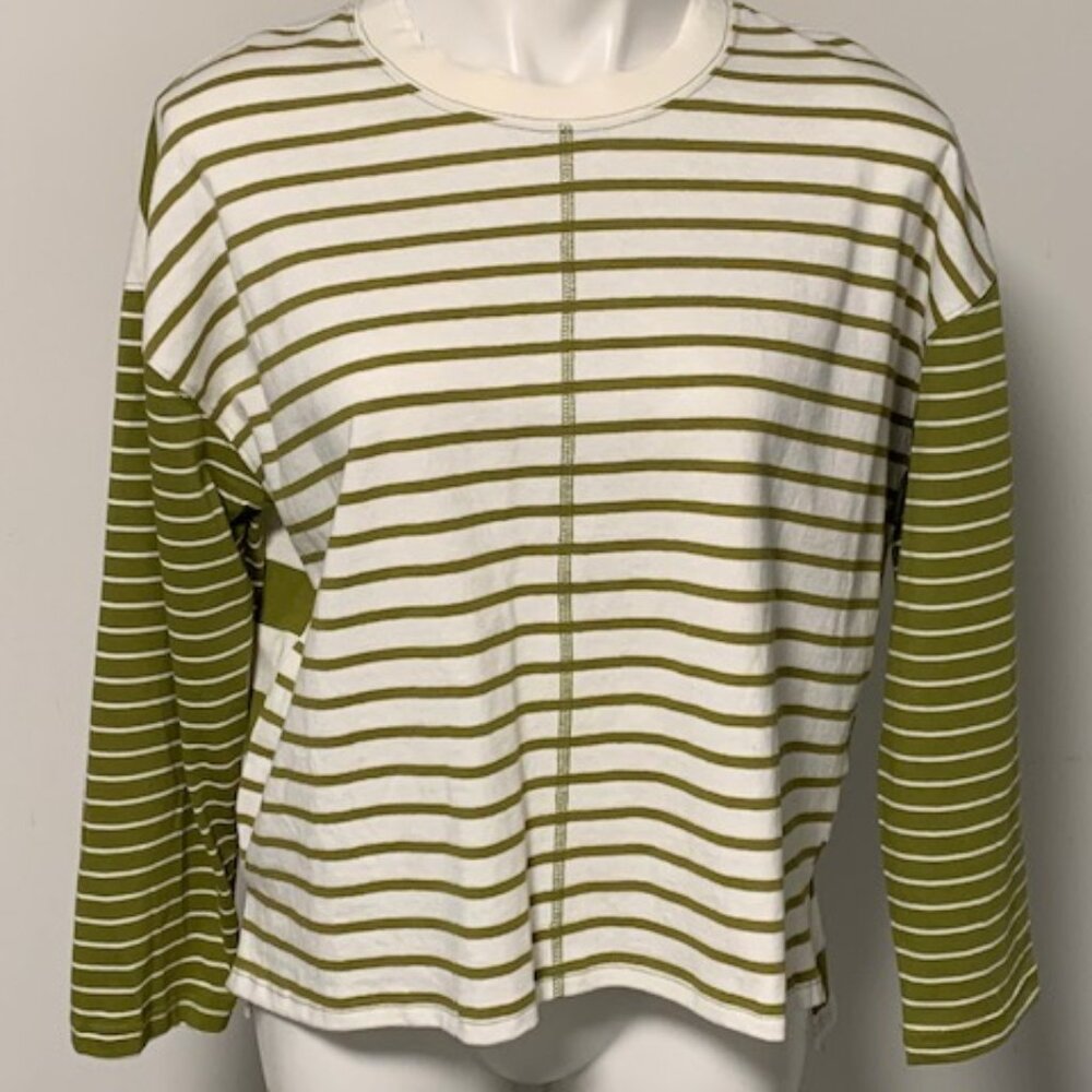 BLU PEPPER WOMENS TOP OLIVE GREEN & WHITE STRIPED OVERSIZED TOP NWT SMALL